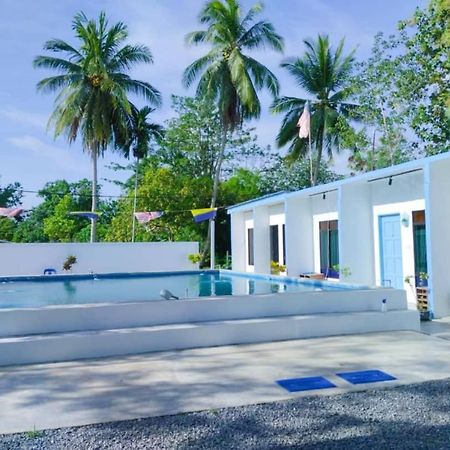 Adana Homestay & Pool Kangar Εξωτερικό φωτογραφία